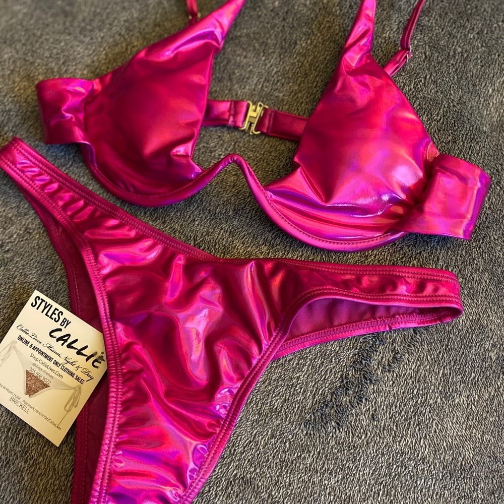 NWT.  RASPBERRY METALLIC SWIRL SEXY BIKINI - Picture 3 of 7